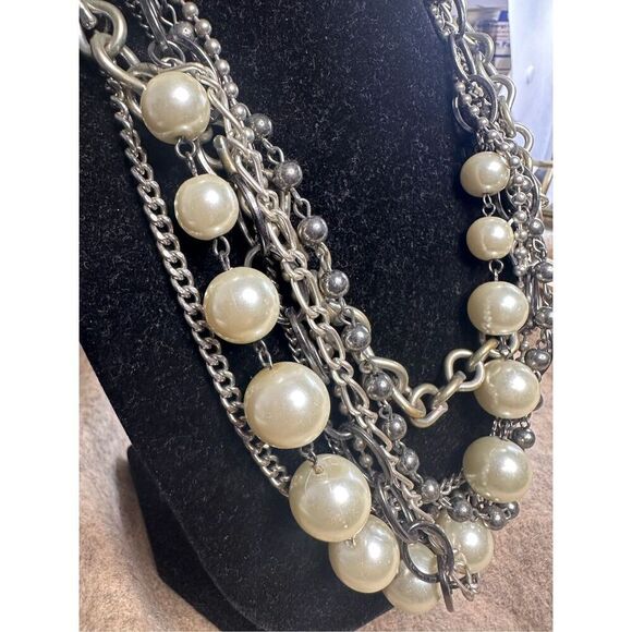 Stunning adjustable Vintage Black Silver Metal Faux Pearl Multichain Necklace 18 - Picture 2 of 8